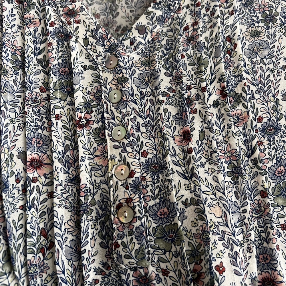 Women’s Rose & Olive plus size floral blouse 1X - Picture 2 of 8